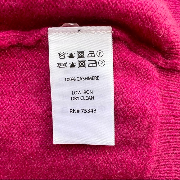*SOLD*Tahari 2 Ply Cashmere V-Neck Sweater Pink Size M - Picture 5 of 7